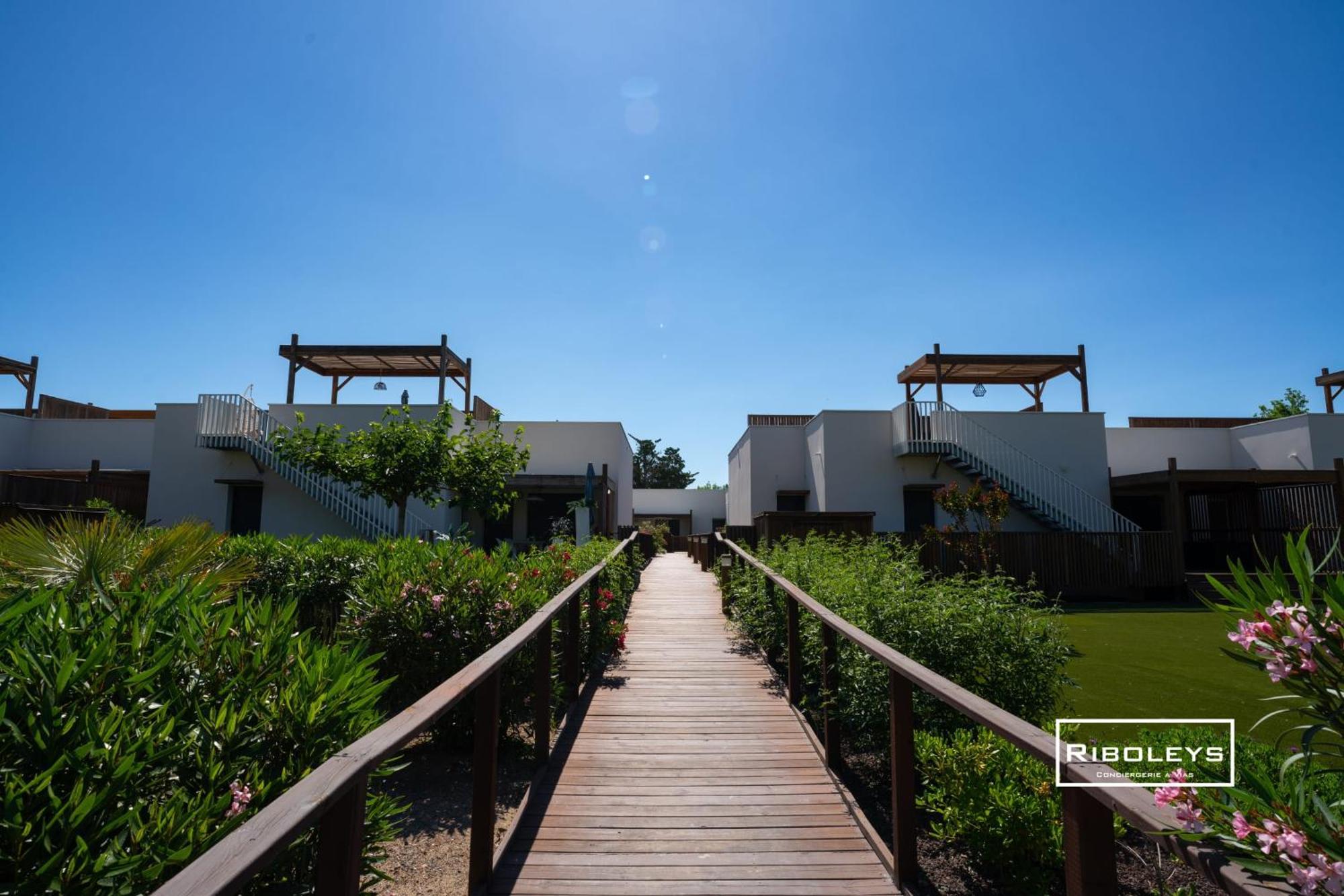 T4 Climatise Avec Piscine A 400M De La Mer Vias Exterior foto